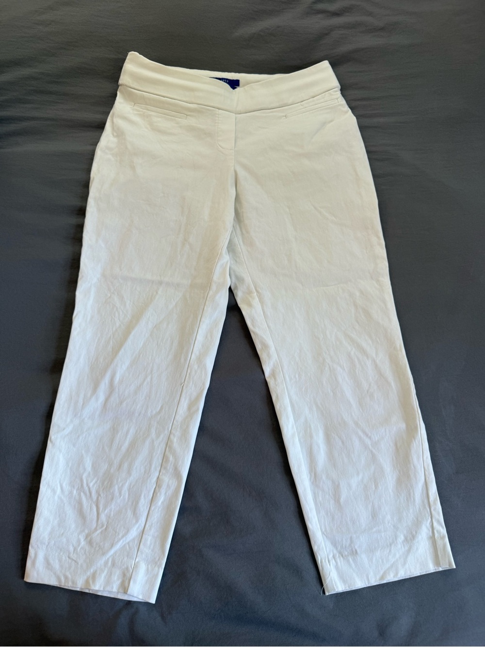 Apt. 9 White Straight Leg Ponte Pants